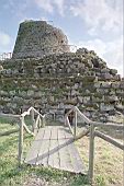 Nuraghe di Santu Antine 